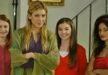Hazal Şenel Yeni Mesleğiyle Gündeme Geldi