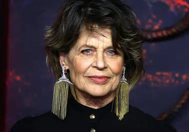 'Hep genç kal' miti çöküyor: Linda Hamilton'dan Hatice Aslan'a doğal yaşlanmayı kabullenenler