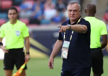 Curaçao'yu 2026 Dünya Kupası'na Taşıyan Teknik Direktör Dick Advocaat, Ayrılık Kararı Aldı