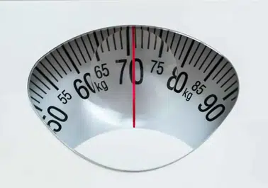 Kilo Alma Nedenleri: Genetik, Beslenme ve Psikolojik Etkiler Analiz Ediliyor
