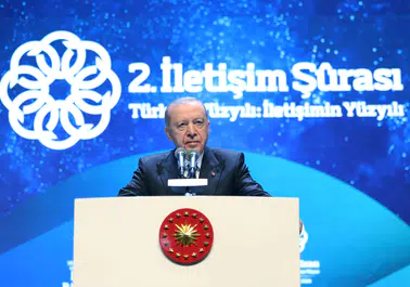 Erdoğan: Dezenformasyonla mücadele millî güvenlik meselesi