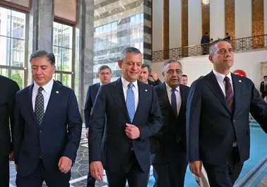 CHP’de ne oluyor? Yeni Parti TBMM’de ilk toplantısını yaptı