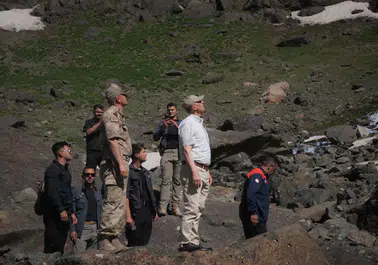 Hakkari'de haber alınamayan dağcı için arama çalışması sürüyor