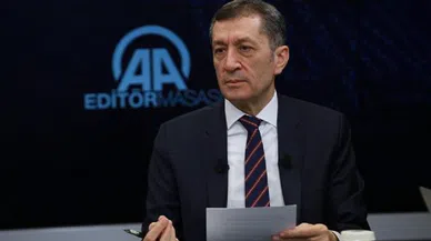 Milli Eğitim Bakanı Selçuk Andımız tartışmalarına girmedi
