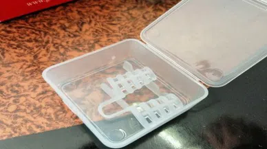 İnternetten hırka sipariş etti,yerine tuz ve su ısıtıcısı geldi