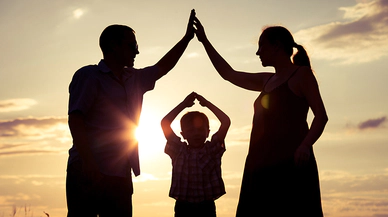Yıldızların Rehberliğinde Aile Bağları ve İlişkiler