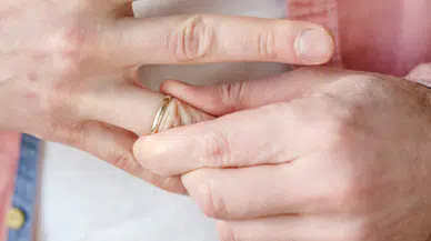 Parmağa Sıkışan Yüzük Nasıl Kolayca Çıkarılır?