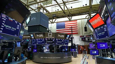 Wall Street’te Ticaret Fırtınası, Endeksler Sert Düştü