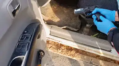 Mersin’de kalem görünümlü tabanca ele geçirildi