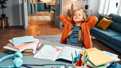 Düzenli rutinler çocuklara ödev disiplini kazandırır