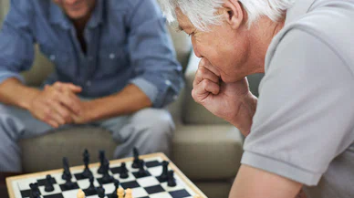 Yaş Alınca Değil, Zihni Durdurunca Unutulur