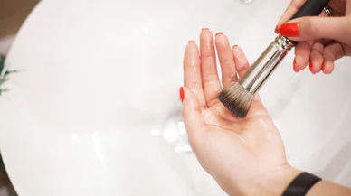 Makyaj fırçalarını temizlemenin önemi ve doğru yöntemleri