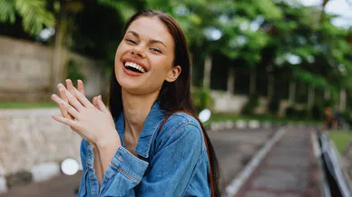 Gülmek vücuttaki stres seviyesini düşürür