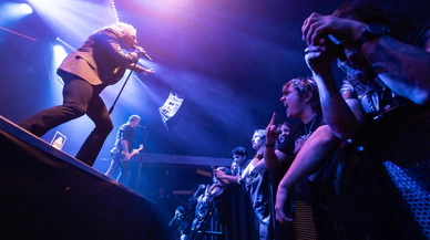 White Lion, İstanbul konserinde hayranlarıyla buluştu