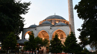 Balkanlar’da Kurban Bayramı coşkusu camileri doldurdu