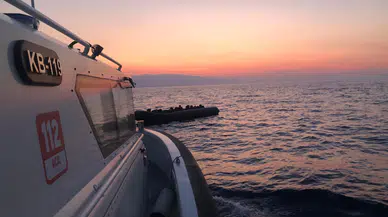 Ege Denizi’nde 13’ü çocuk 34 göçmen durduruldu