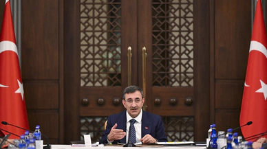 Cevdet Yılmaz KKTC’de gençlerle buluştu