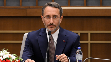 Burhanettin Duran, İletişim Başkanlığı görevini devraldı