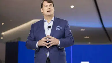 Ford CEO'su Jim Farley, Oğlunu Sanayide Çalışmaya Yönlendirdi