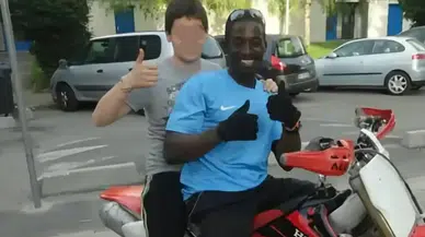 Louvre Soygunuyla Gündeme Gelen Doudou Cross Bitume Kimdir?