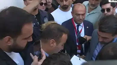CHP İstanbul İl Kongresi'nde Gerginlik: Mahkeme Kararı Süreci Durdurdu