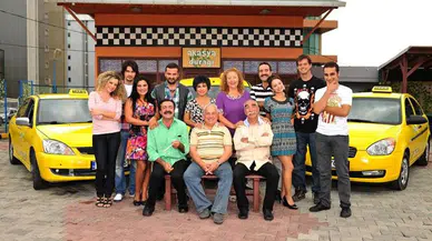 Akasya Durağı dizisi yeniden mi başlıyor? Yeni sezonunda kimler yer alacak?