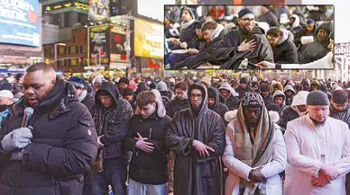 New York Times Meydanı'nda Ramazan İftar ve Teravih Namazı Etkinliği Gerçekleşti mi?