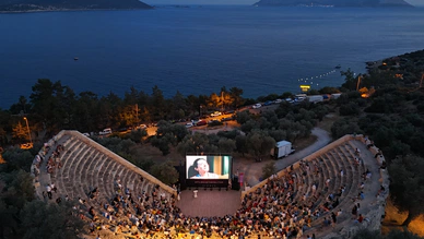 Kaş Film Festivali antik tiyatroda başladı