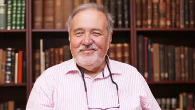 Tarihçi İlber Ortaylı'nın Durumu Ciddi. Yoğun Bakımda Entübe Edildiği Açıklandı