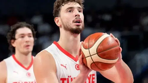 Alperen Şengün ve Sevgilisi Hannah Cherry'nin İtalya Tatili Sosyal Medyada Gündem Oldu