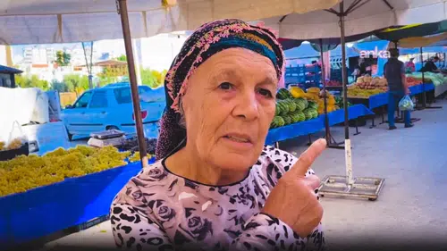 Hayat Pahalılığı Emeklileri Zorluyor: Şeftali Fiyatı 57 Lira