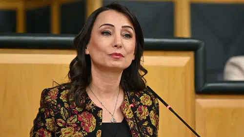 DEM Parti'li Hatimoğulları: Seçilmiş Belediye Başkanlarının Yerine Kayyum Ataması Kabul Edilemez