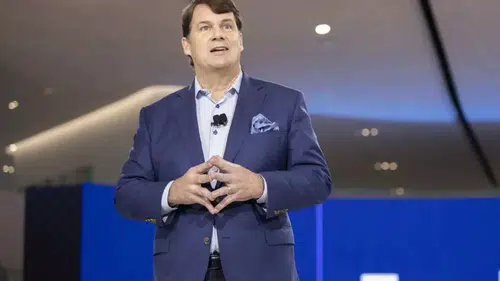 Ford CEO'su Jim Farley, Oğlunu Sanayide Çalışmaya Yönlendirdi