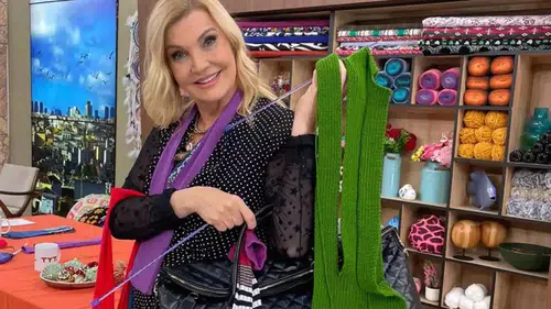 Derya Baykal, Ekonomik ve Çevre Dostu Telefon Çantasıyla Gündemde