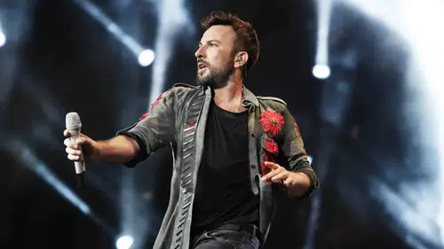 Tarkan’dan Sürpriz Geri Dönüş! 2026 Konser Takvimi Açıklandı