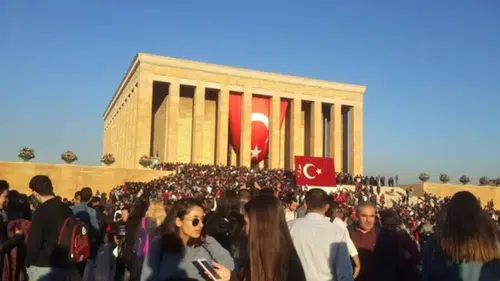 10 Kasım 2025 Tatil mi? Okullar ve Üniversiteler Açık mı? İşte Tüm Detaylar