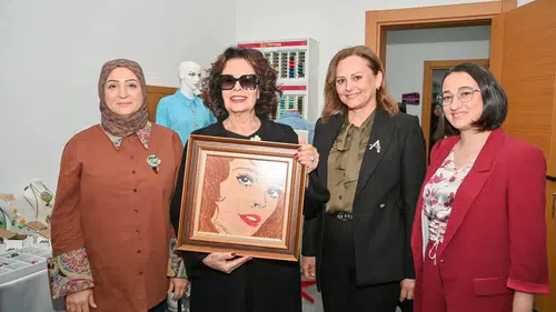 Hülya Koçyiğit Trabzon’da Kadın Yaşam ve İstihdam Merkezi'ni Ziyaret Etti