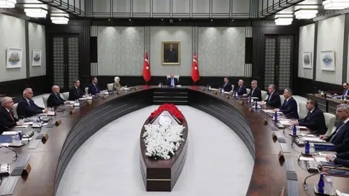 Cumhurbaşkanlığı Kabinesi Toplandı: Masada Kritik Başlıklar!