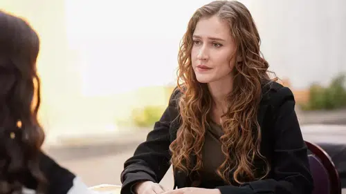 Berrak'ı Canlandıran Oya Unustası, Zorlayıcı Karakterinin Derinliklerini Anlattı