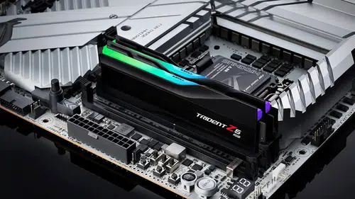 RAM Krizi Derinleşiyor: Siparişlerini Teslim Alabilenler Şanslı