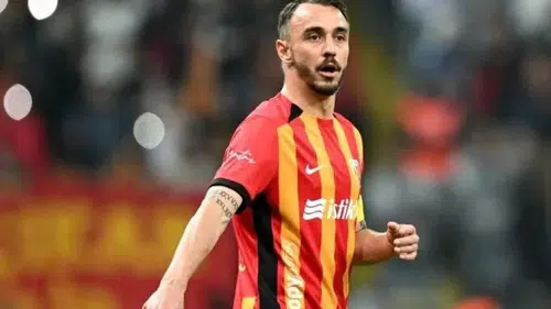 Beşiktaş Gökhan Sazdağı ile Anlaşmaya Vardı
