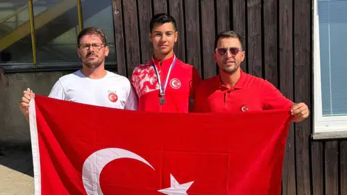 Milli Kanocu Çağatay Cumali Öncü, Çekya'da Gümüş Madalya Kazandı