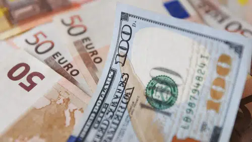 Döviz Piyasası Dalgalı! İşte 4 Eylül Sabahı Güncel Rakamlar