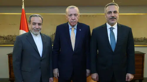 Cumhurbaşkanı Erdoğan, İran Dışişleri Bakanı Erakçi'yi Kabul Etti