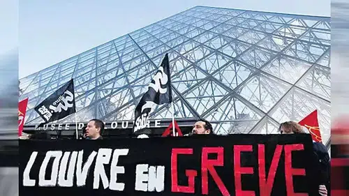 Louvre Müzesi'nde Grev Devam Ediyor