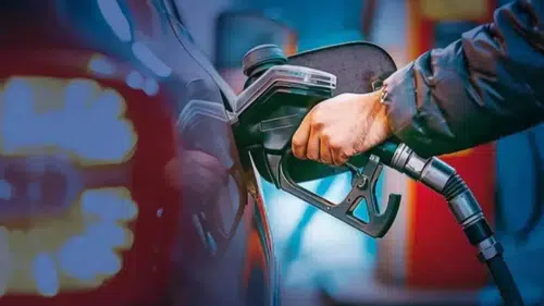 Motorin Fiyatlarında İndirim Beklentisi: 9 Ocak Gecesi Neler Olacak?