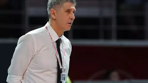 Fenerbahçe'de Slobodan Kovac ile Ayrılık, Taner Atik Göreve Başladı