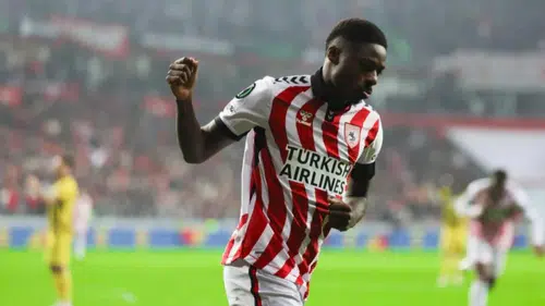 Fenerbahçe'den Transferde Hızlı Hamle: Yeni İsim Lisansa Kavuştu