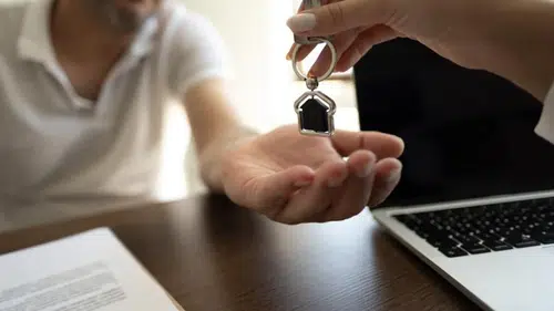 Emlak sektöründe şeffaflık için yeni dönem: Elektronik İlan Doğrulama Sistemi ne zaman devreye girecek?