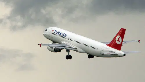 Türk Hava Yolları, New York'taki Olumsuz Hava Koşulları Nedeniyle Sefer İptalleri Gerçekleştirdi Mi?